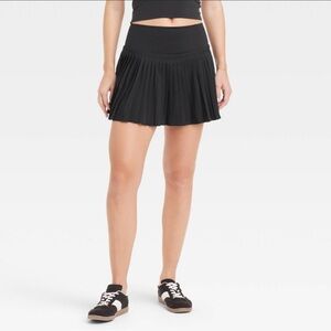 All in Motion Women's High-Rise Woven Pleated Skort - Skirt - Size XS